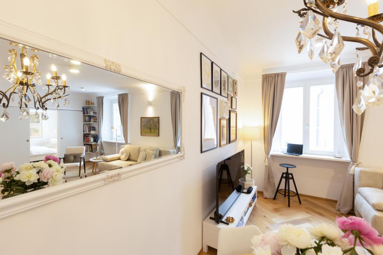 Stylish Apartment In Historical Center 류블랴나 외부 사진