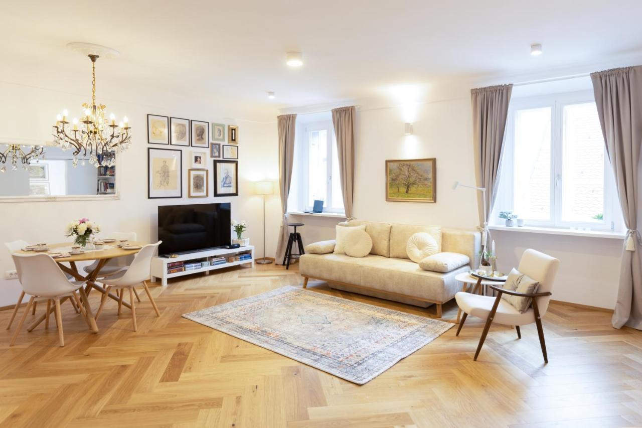 Stylish Apartment In Historical Center 류블랴나 외부 사진